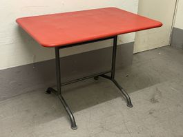 Vintage gartentisch metall klappbar rot