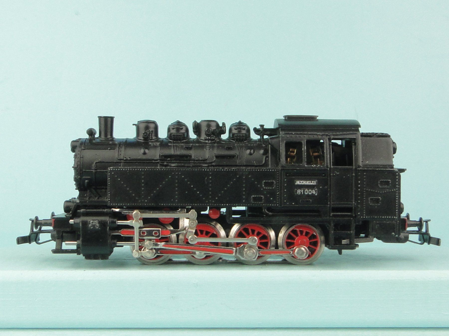 Märklin Modelleisenbahnen: Märklin 3000 BR 81 – Gebraucht aus Bülach von cann11 5