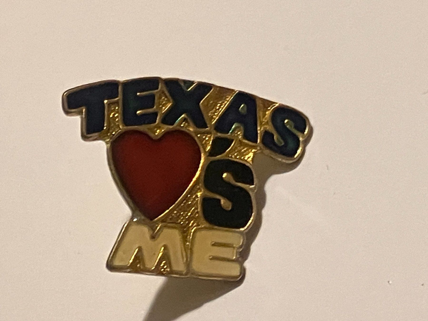 Placchette & Badge: 1 Pin Texas Loves me – Usato da Basel venduto da djwwpp