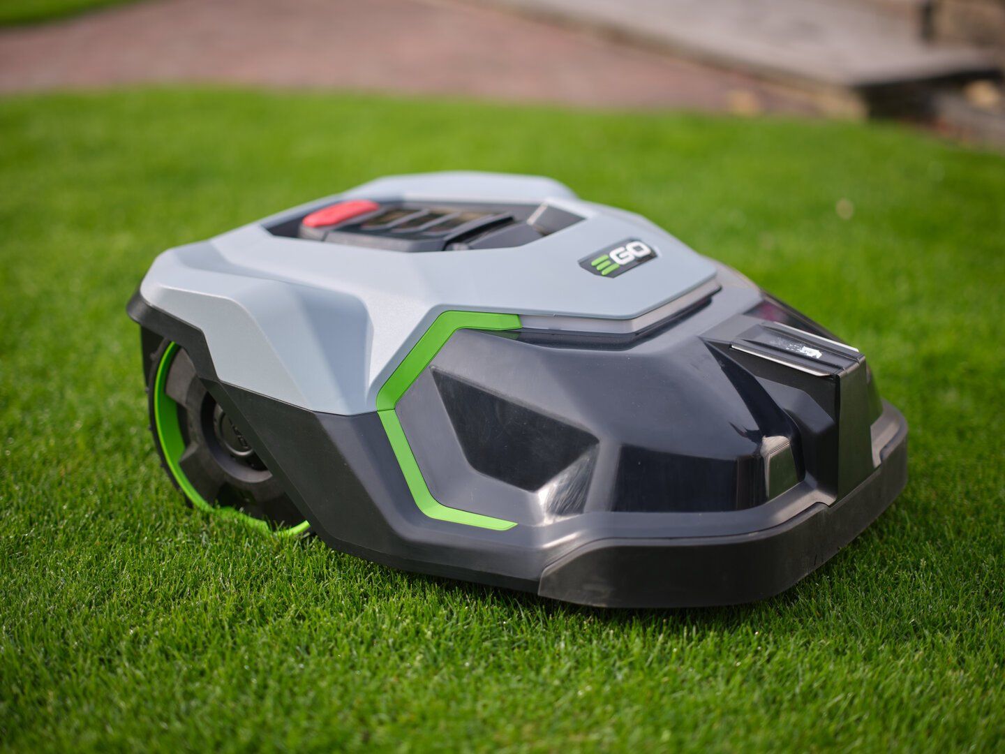 Ego Tagliaerba: RM2000E EGO ROBOTIC-MOWER – Nuovo e nell'imballaggio originale da Zäziwil venduto da Motorgeraete