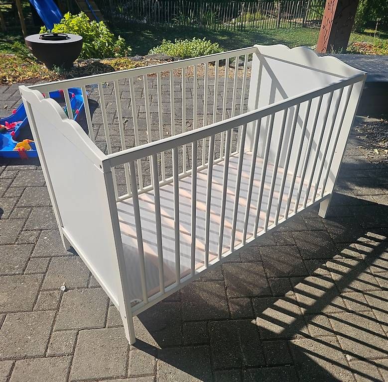 Betten: Baby oder Kinderbett 120x60 zu verschenken. – Gebraucht aus Flumenthal von SchaerPhi 1