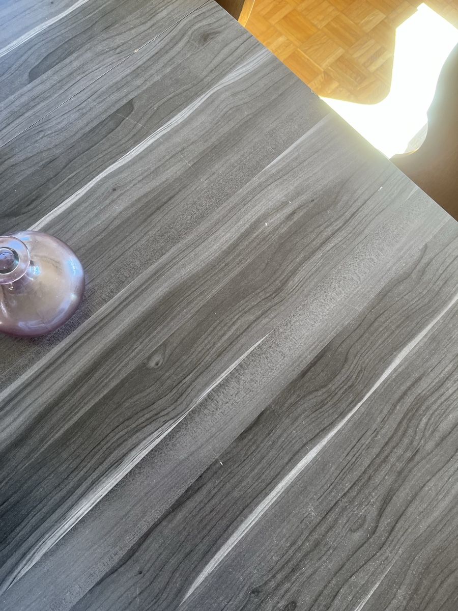 Tavoli: Table de salle à manger aspect bois gris – Usato da Ponts-de-Martel venduto da eroberts_10 1