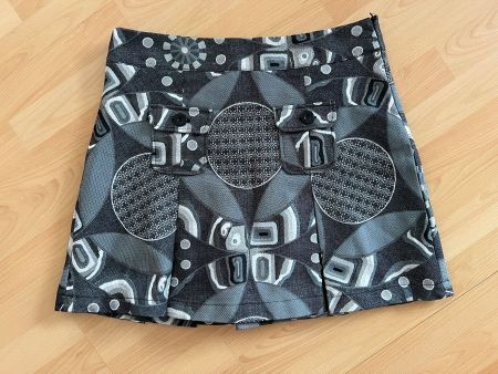 NEU Desigual Winter- Rock Jupe Grösse 44