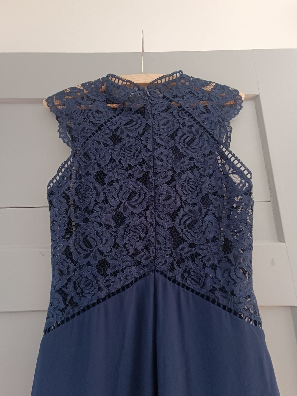 Vestiti: Dunkelblaues Spitzenkleid - Super Schnitt – Usato da Wettingen venduto da TatjanaFrei 3