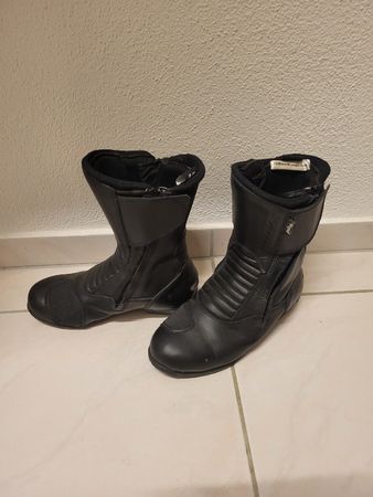 Motorradstiefel schwarz Grösse 37 guter Zustand gepflegt