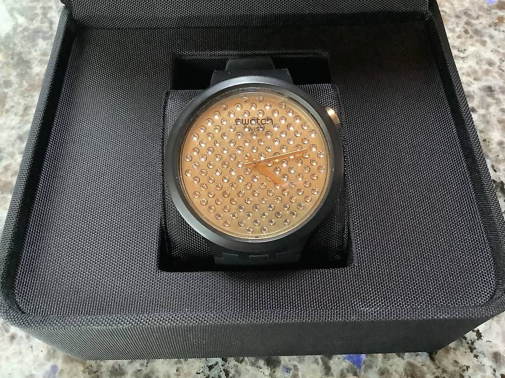 Swatch Uhren: Swatch BIG SPARKLE BOLD – Neu und originalverpackt aus Siblingen von vestechamps