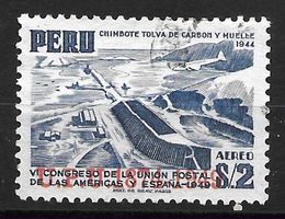 Peru 1951: Kohlenhalde und Dock