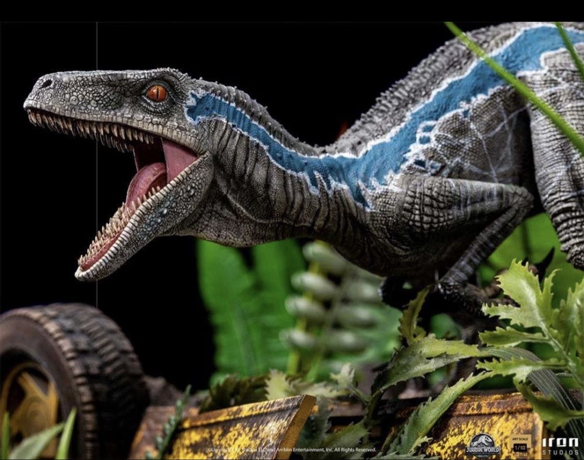 Statuette: Jurassic World: Blue, Iron Studios Deluxe, 1/10 Scale – Usato da Herznach venduto da SusanneB0102 2