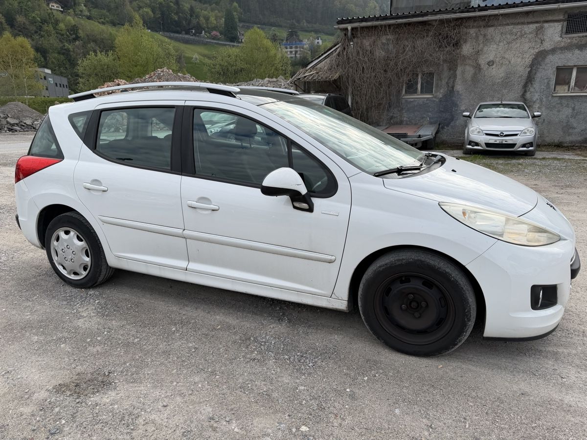 Peugeot Automobili: Peugeot 207SW 1.4Benzin 2011 B5a – Usato da Mollis venduto da BSL10 2