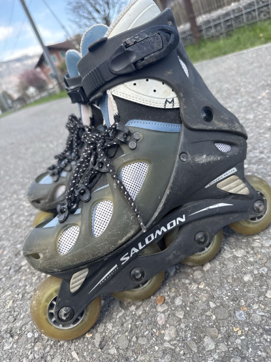 Salomon Pattini in linea & Pattini a rotelle: Salomon Inlineskates, Grösse 39 2/3 – Usato da Oberdorf NW venduto da Voci 2