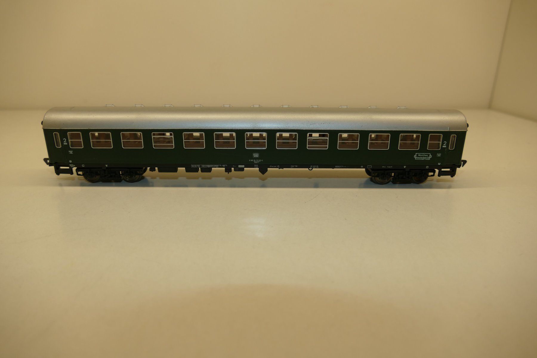 Fleischmann Modellini di ferrovie: Fleischmann H0: DB 2.Kl. Abteilwagen – Usato da Niederhasli venduto da rail-duerst 3