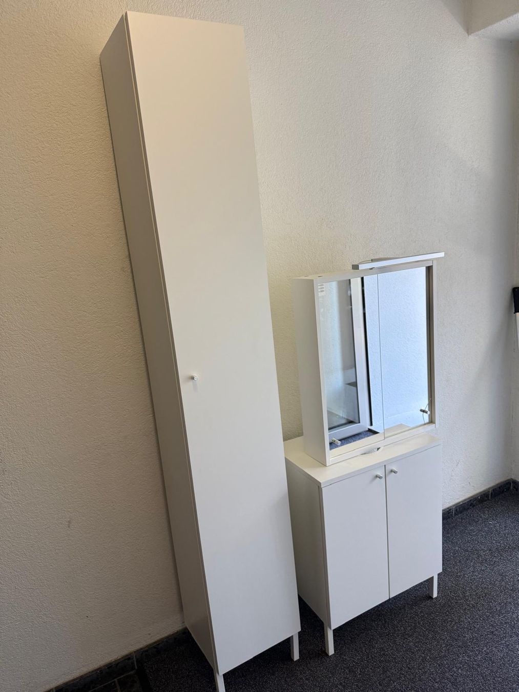 Ikea Armoires miroirs: Badezimmerschränke – D'occasion à Richterswil par san_bh2q