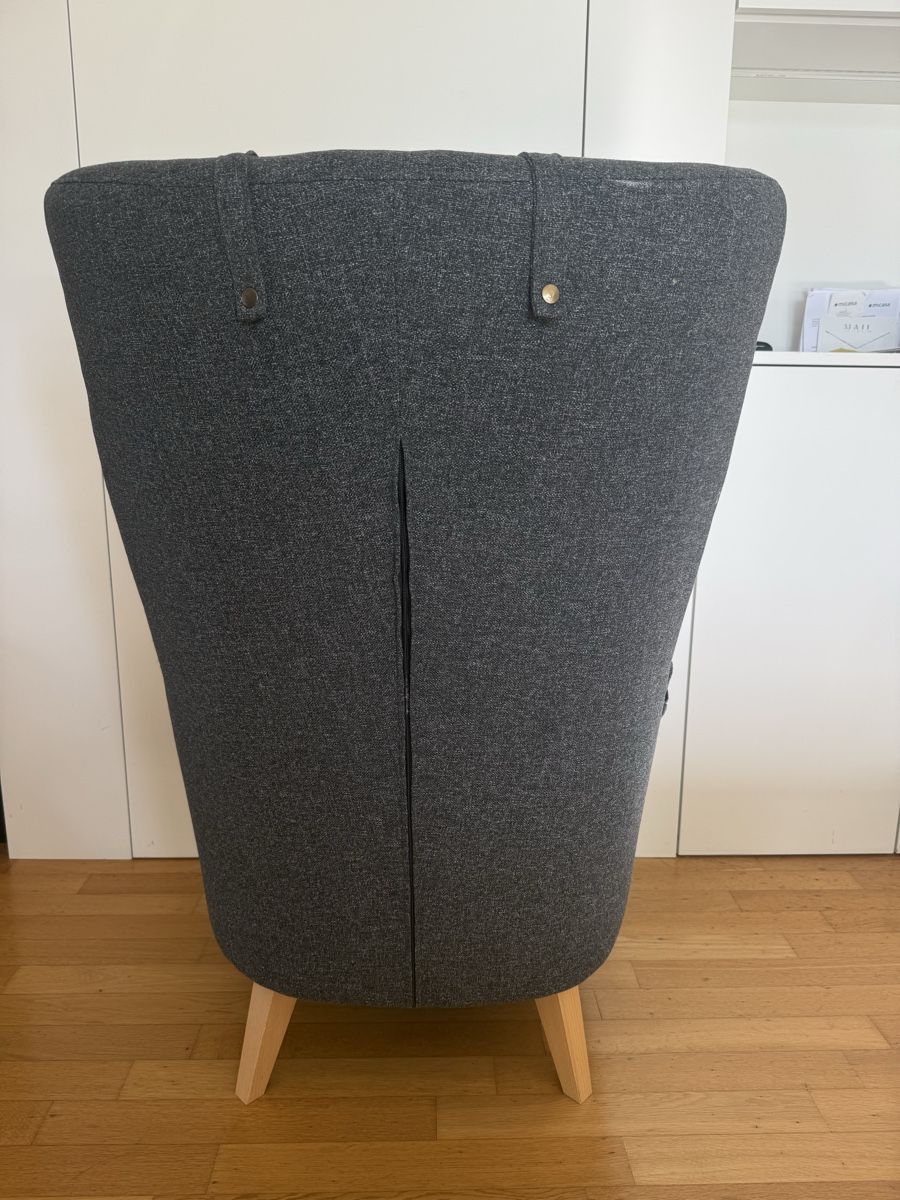Ikea Poltrone: Wing Chair - Dark Grey – Usato da Baar venduto da sunnysunday 1
