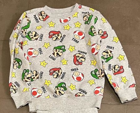 Super Mario Pullover (Grösse S)