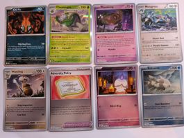 8-teiliges Set mit Holo & Reverse Holo Pokemonkarten 