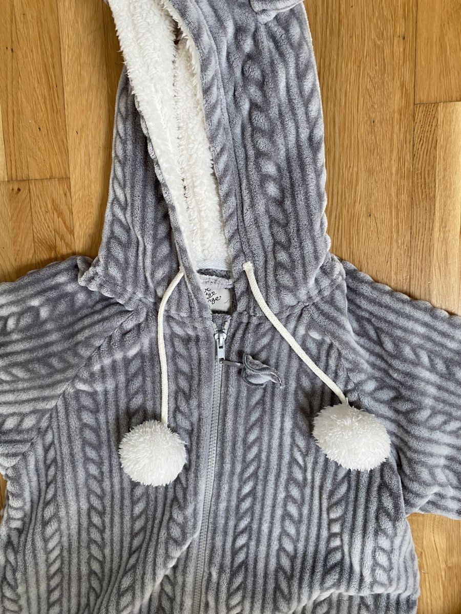 Tute: Onesie / Jumpsuit – Usato da Luzern venduto da oli_6x2r 2