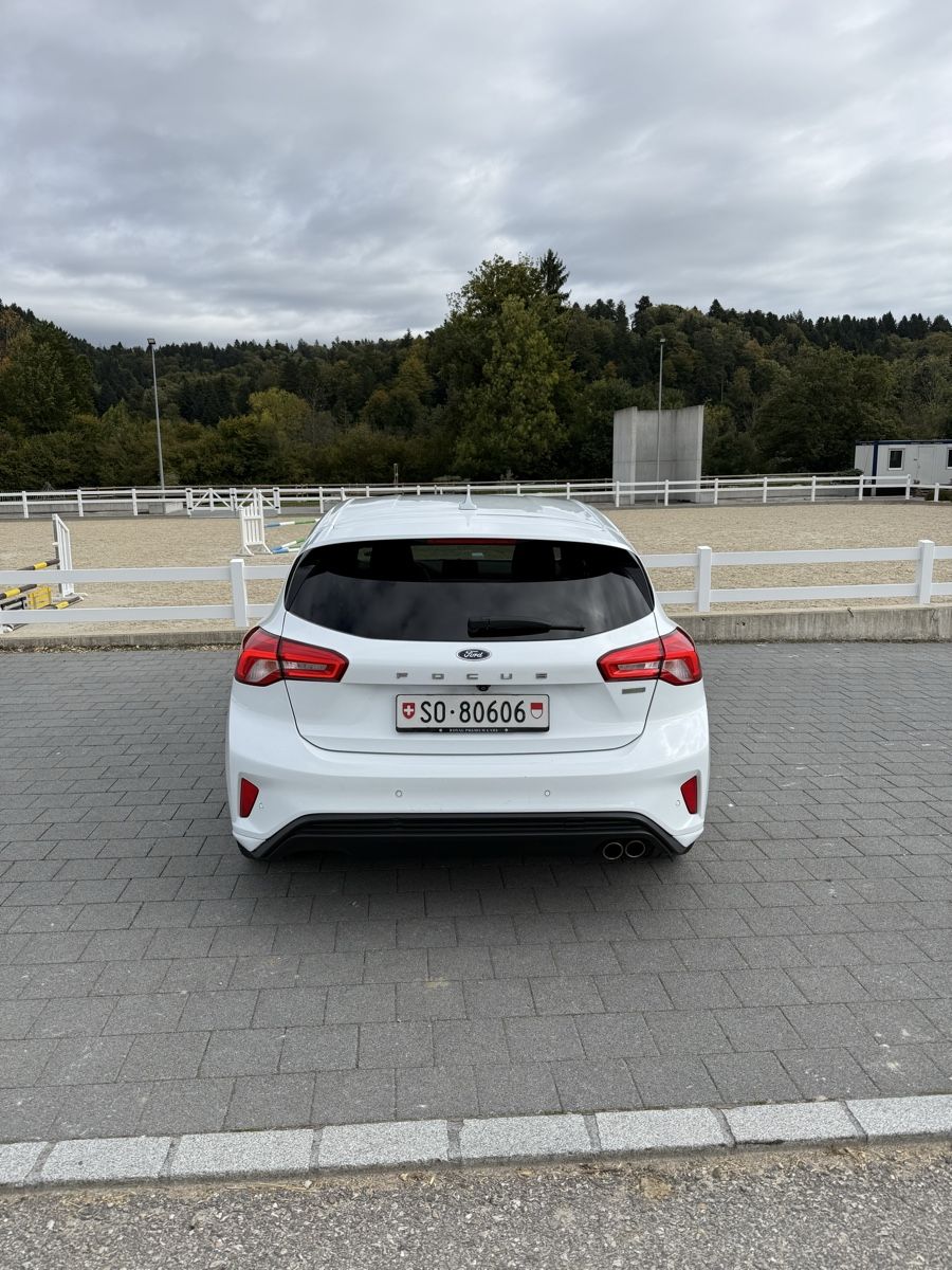 Ford Autos: Ford Focus ST Line ab 1.- – Gebraucht aus Rothrist von its_lm8h 1