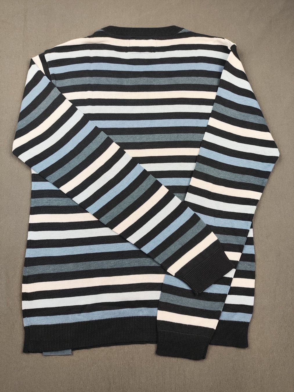 Pullover & Sweatshirts: CREEKS | pull rayé bleu noir blanc col V | S homme – Gebraucht aus Bonfol von Elise.Str 2