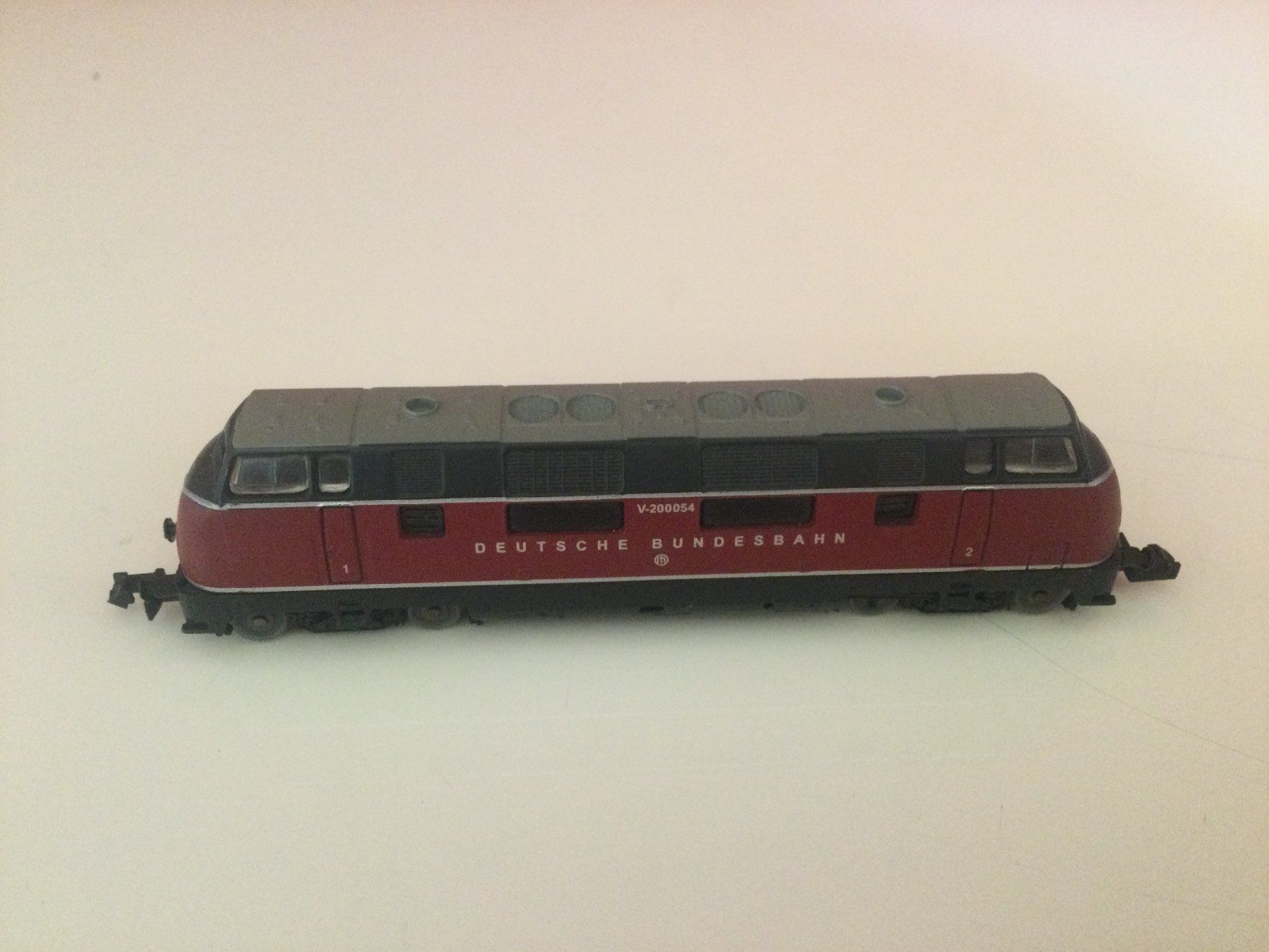 Trix Modelleisenbahnen: Minitrix Lokomotive - Deutsche Bundesbahn – Gebraucht aus Wallisellen von  1