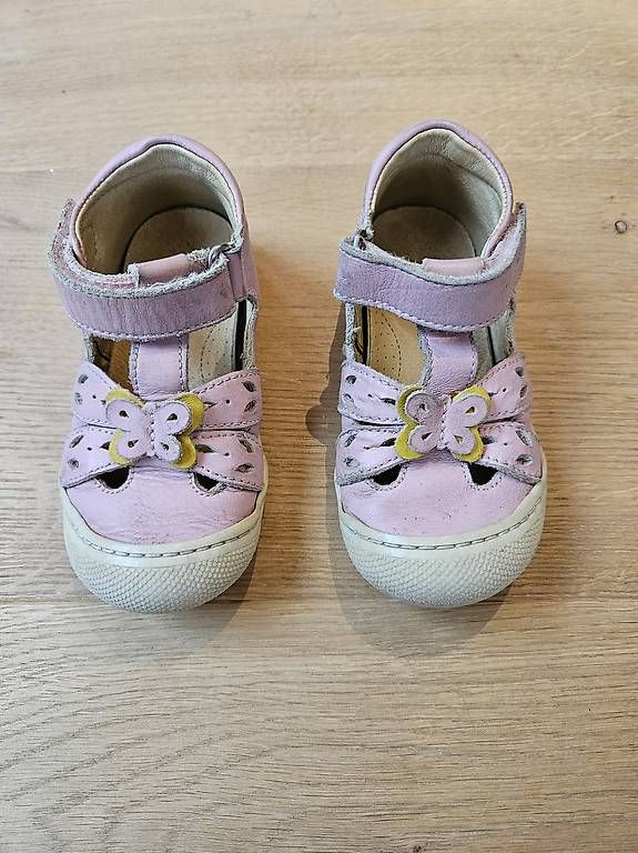 Scarpe per ragazze: Sandalen Naturino Gr. 23 – Usato da Hüntwangen venduto da Hensi1