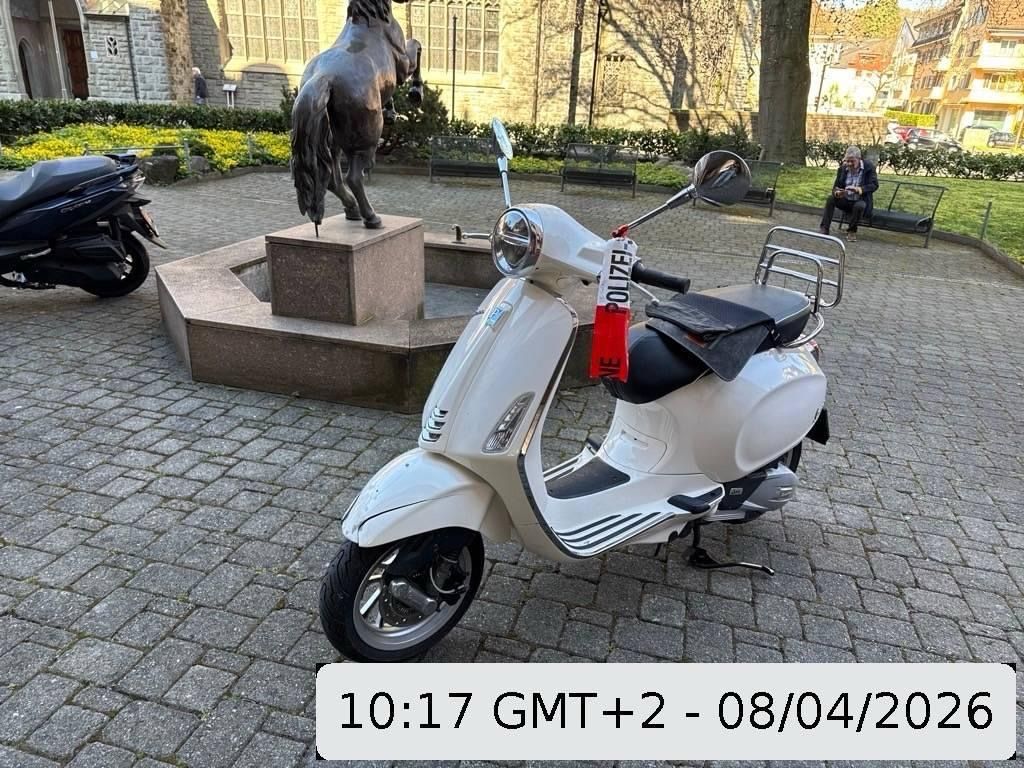 Piaggio Scooter: Piaggio vespa 125  – Usato da Biel-Bienne venduto da Silva-M30 4