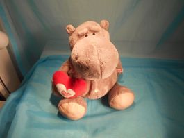Grosses NICI Nilpferd, Plüsch, mit Herz, L: 50cm