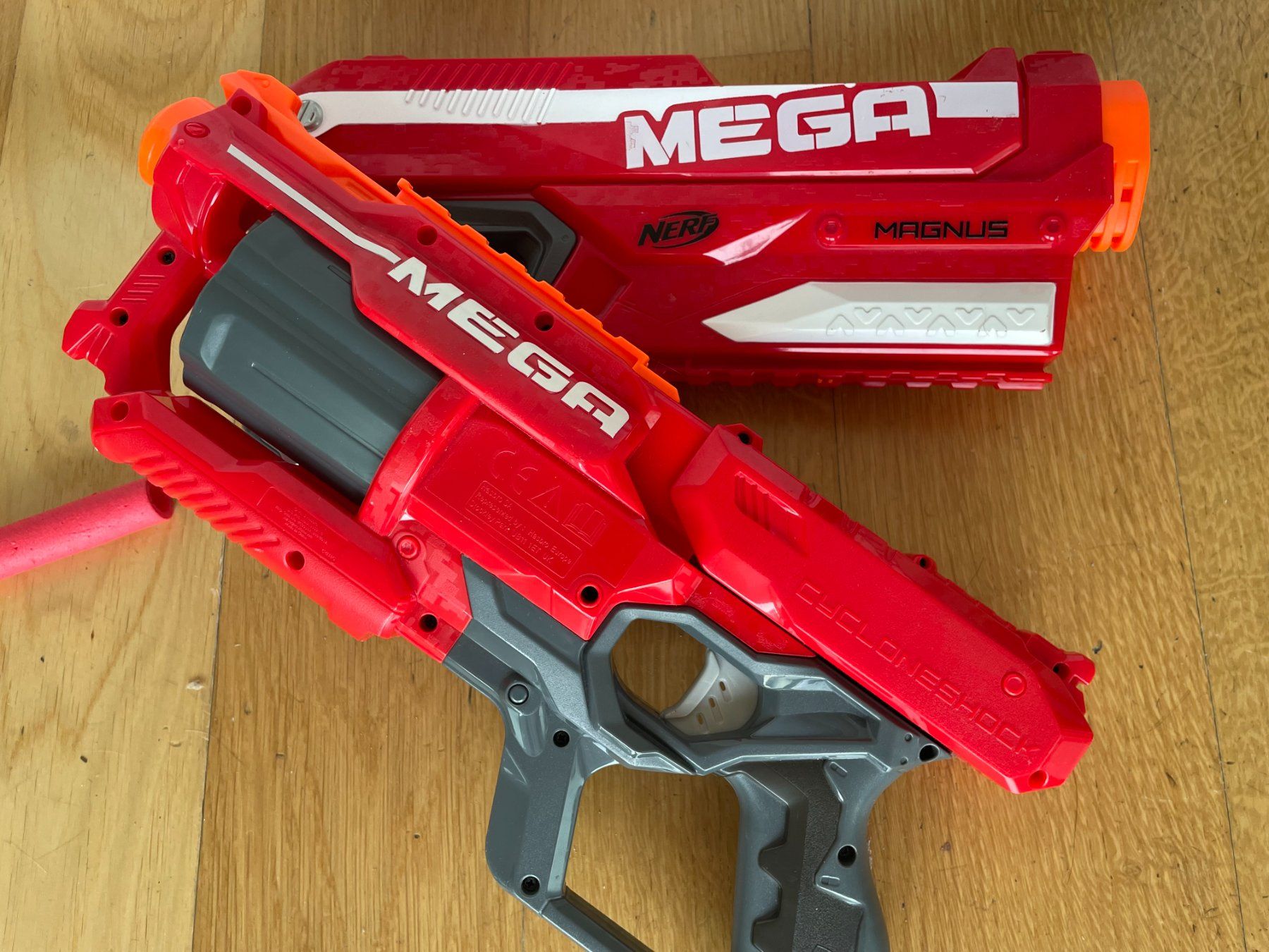 Nerf Giocattoli: Deux pistolets Nerf - Magnus et Cyclone Shock – Usato da Petit Lancy venduto da gil_hr6v 9
