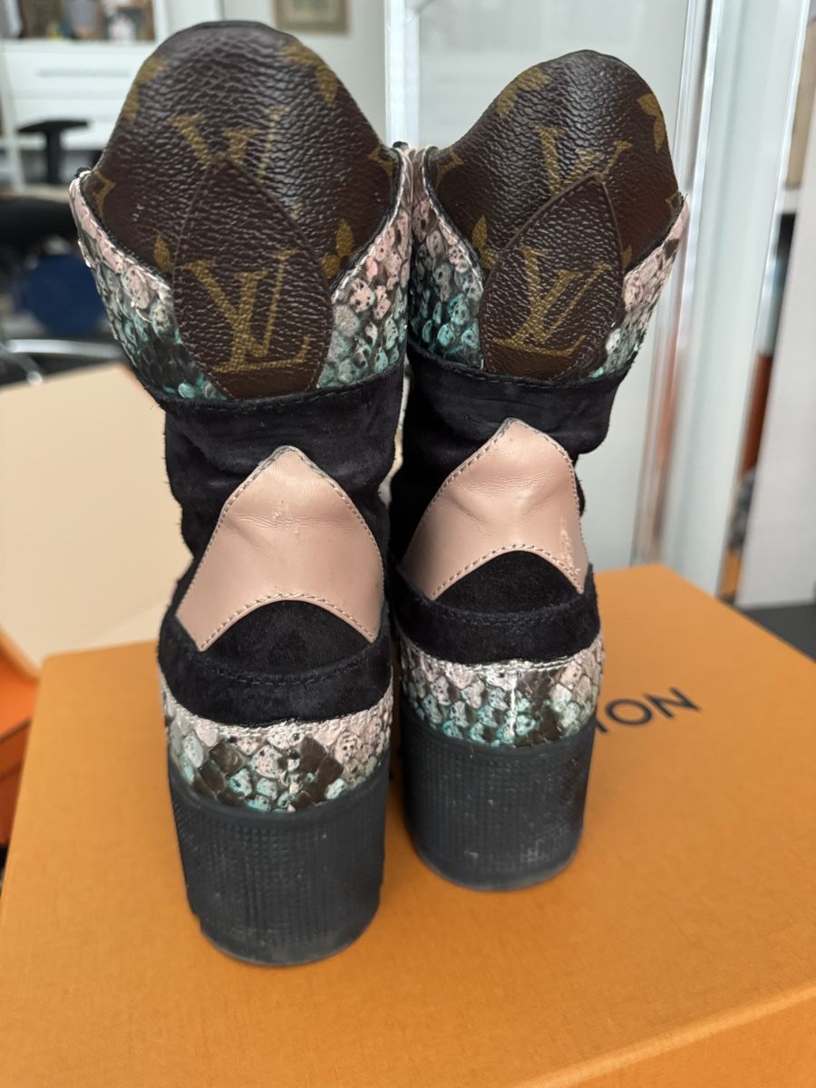 Louis Vuitton Scarpe da donna: Laureate Louis Vuitton boots – Usato da Root venduto da rzi_d87b 1