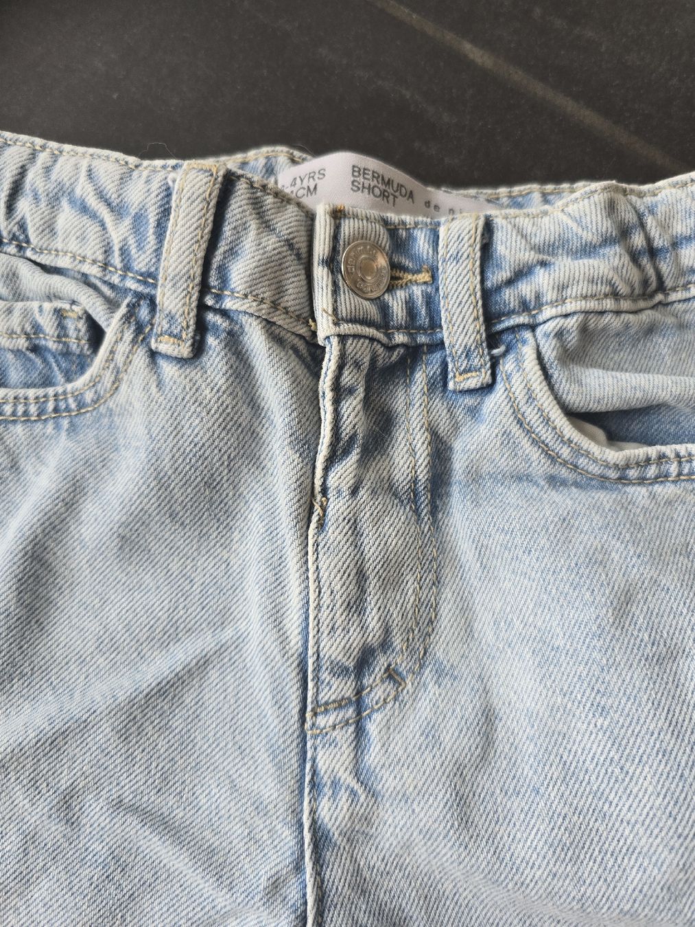 Hosen: Coole Jeans Shorts, Gr. 104 – Gebraucht aus Unterentfelden von Panda-87 1