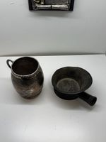 Antiker Becher mit Henkel und Schale aus Silber-Metall, Rari