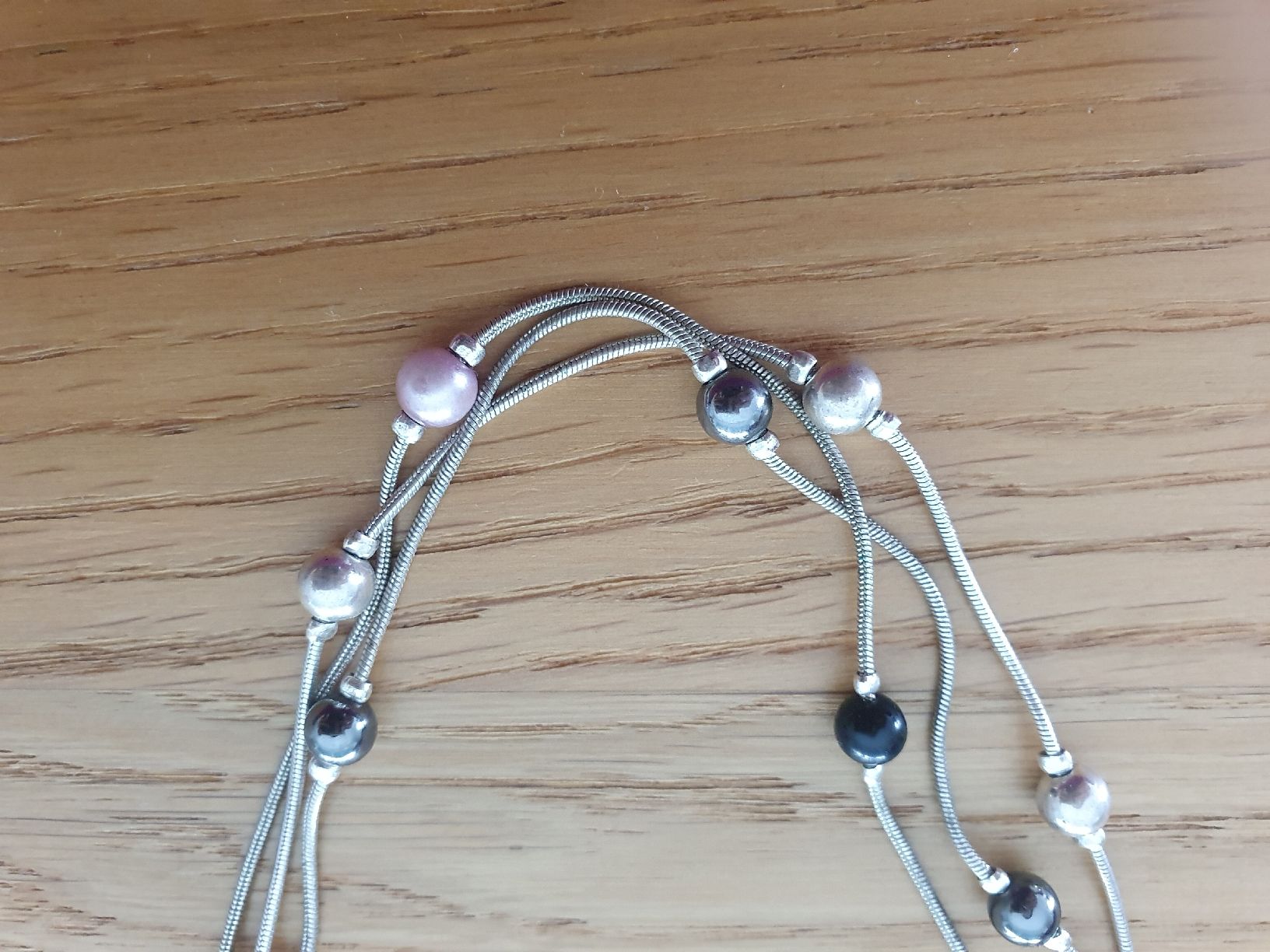 Catenine: Halskette dreireihig Perlenoptik – Usato da Moosseedorf venduto da Sonnenschein.. 4