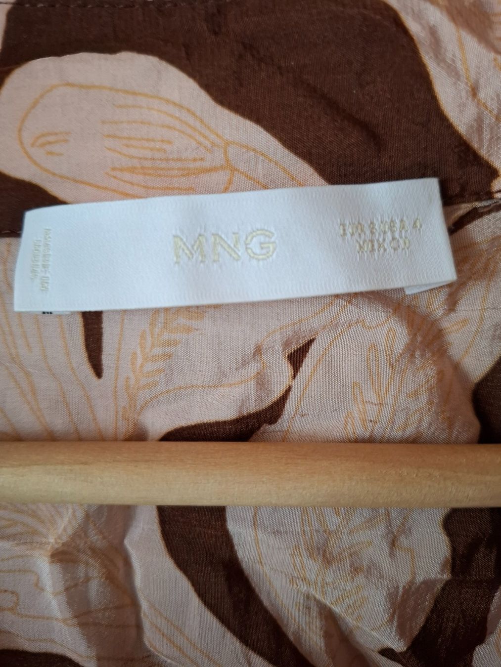 Mango Camicette: Bluse mit Blumenmuster von Mango – Nuovo e nell'imballaggio originale da st.gallen venduto da mona3 1