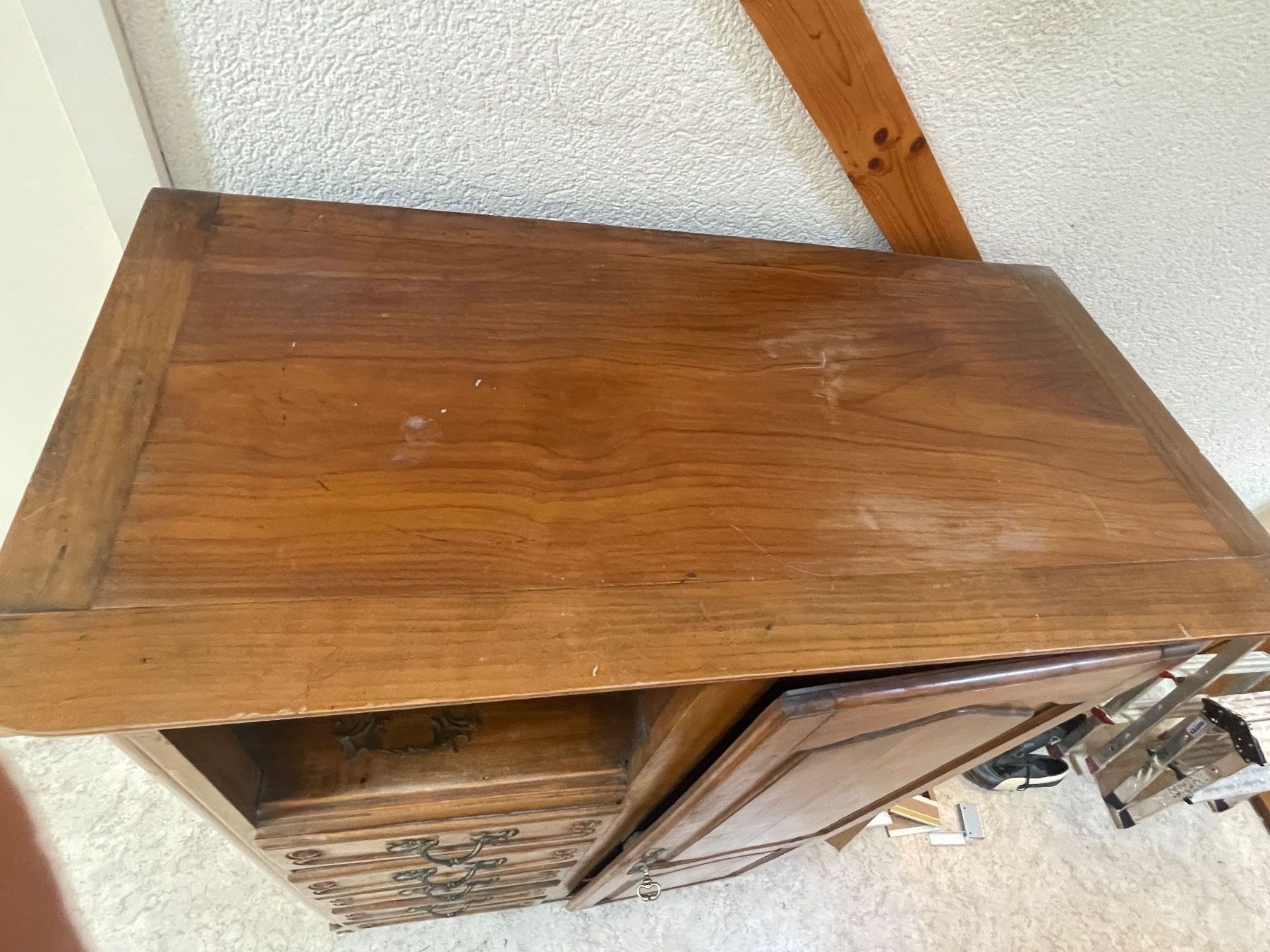 Armadi: Schöner antiker Schrank – Usato da Volketswil venduto da rubin74 9