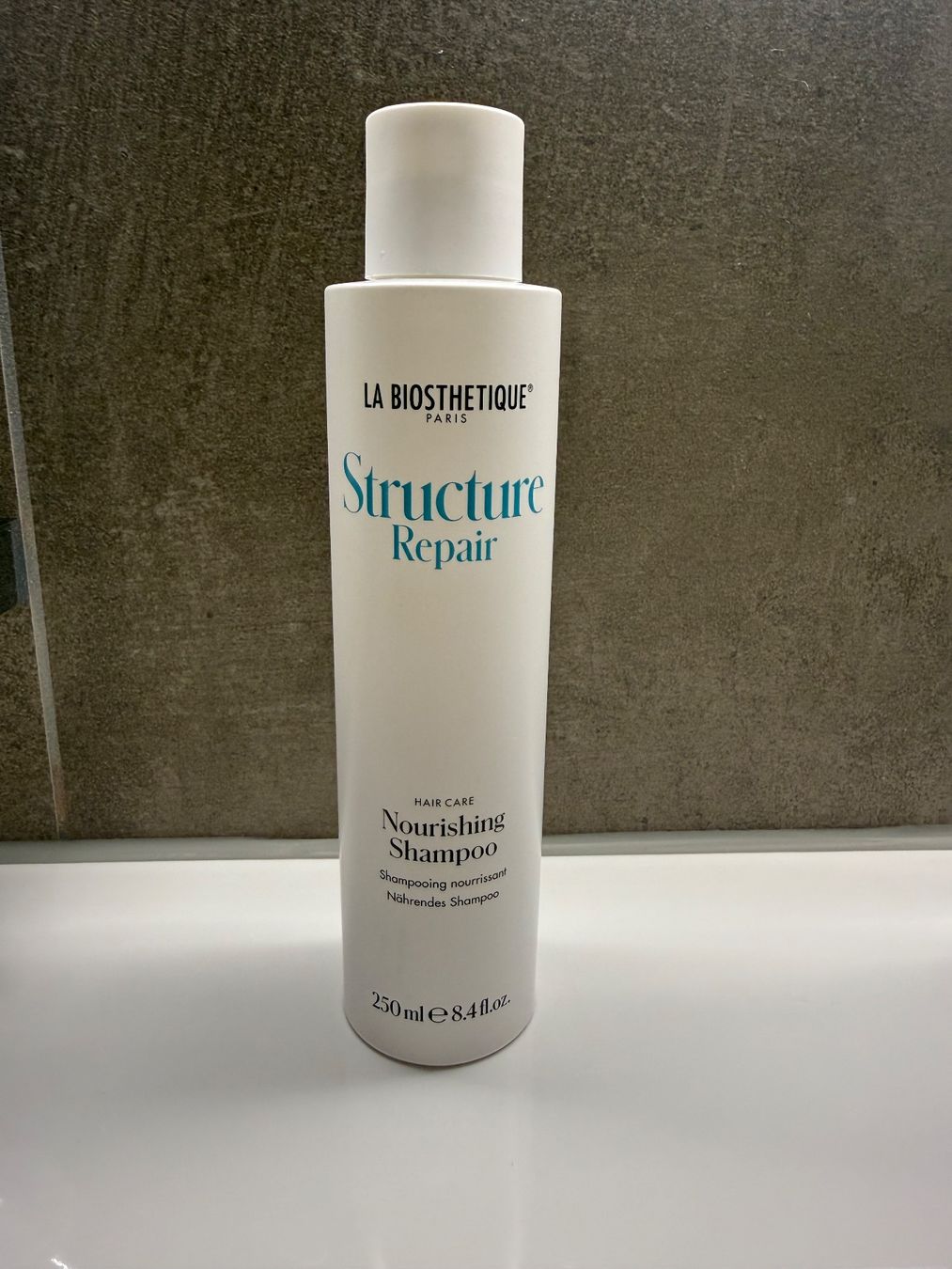 Produits de soins capillaires: La Biostetique Structure Repair Shampoo – Neuf avec emballage d'origine à Baar par Unser_bengel