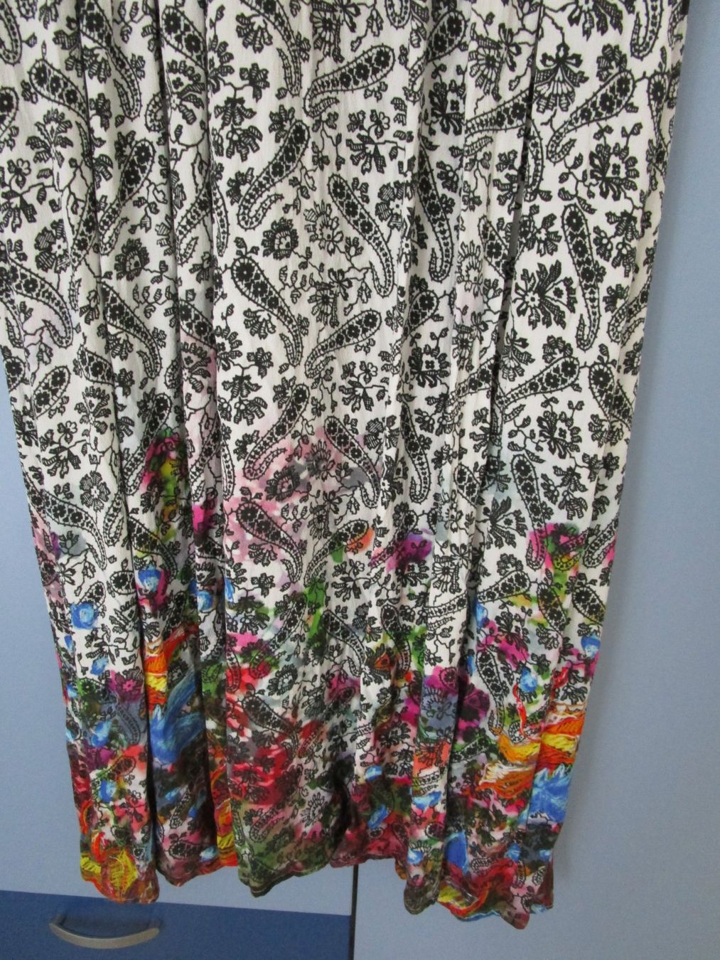 Armani Vestiti: Kleid Babylon Collection Gr. 40 – Usato da Volketswil venduto da Globine100 2