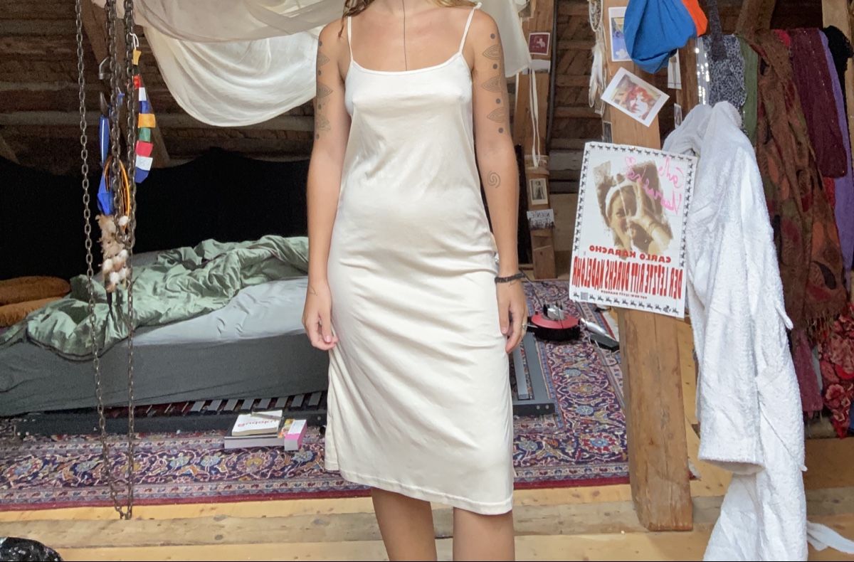 Kleider: Wunderschönes weisses Kleid – Gebraucht aus Rehetobel von Jahbleh
