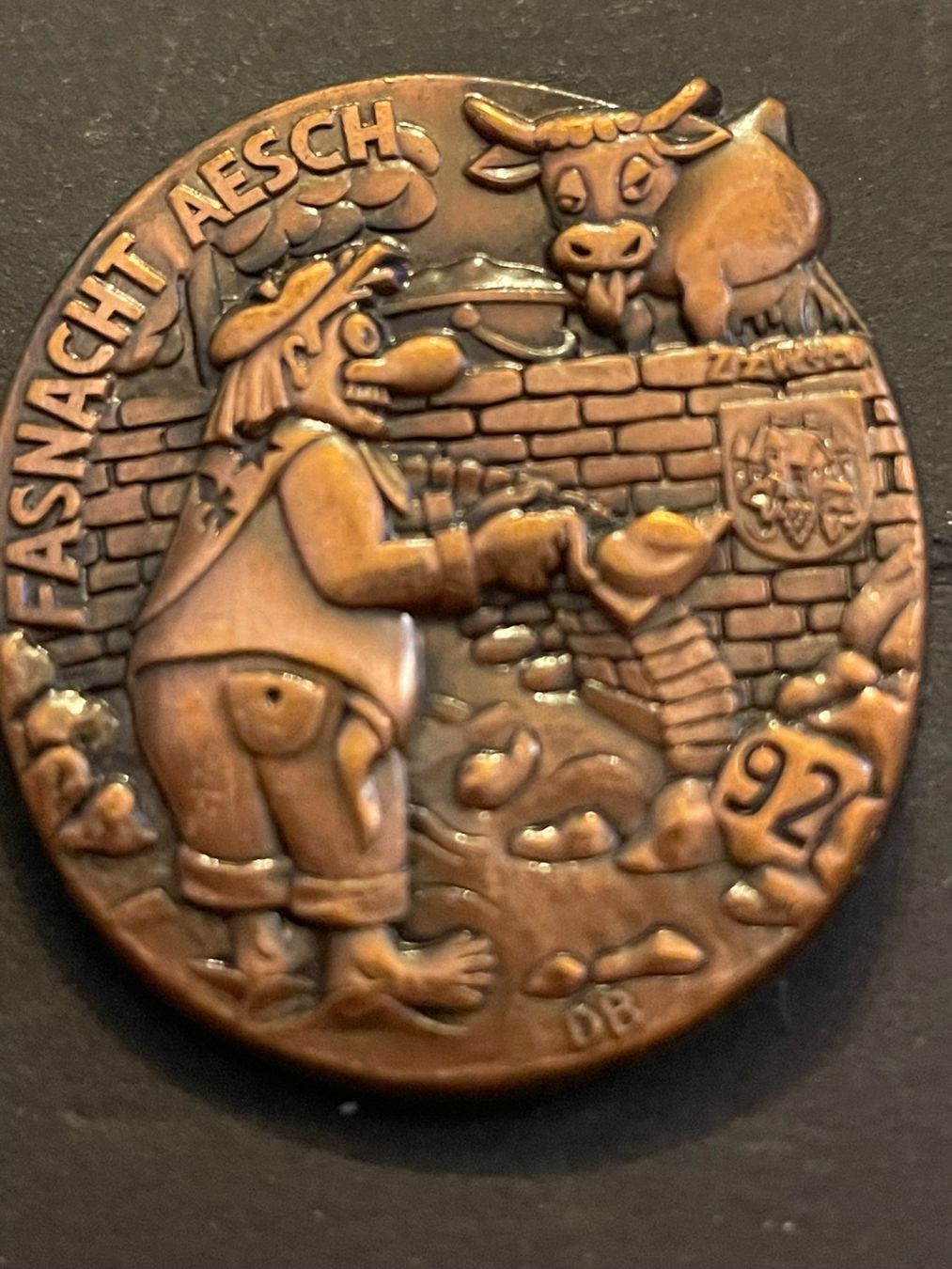 Placchette & Badge: Fasnachtsplakette Aesch Kupfer 1992 – Usato da Aarburg venduto da glaibasel57