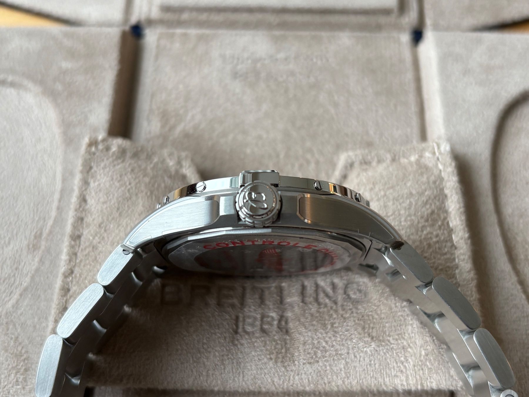 Breitling Uhren: BREITLING Avenger Automatic 42 Fullset – Neu (gemäss Beschreibung) aus Birsfelden von Mynos 9