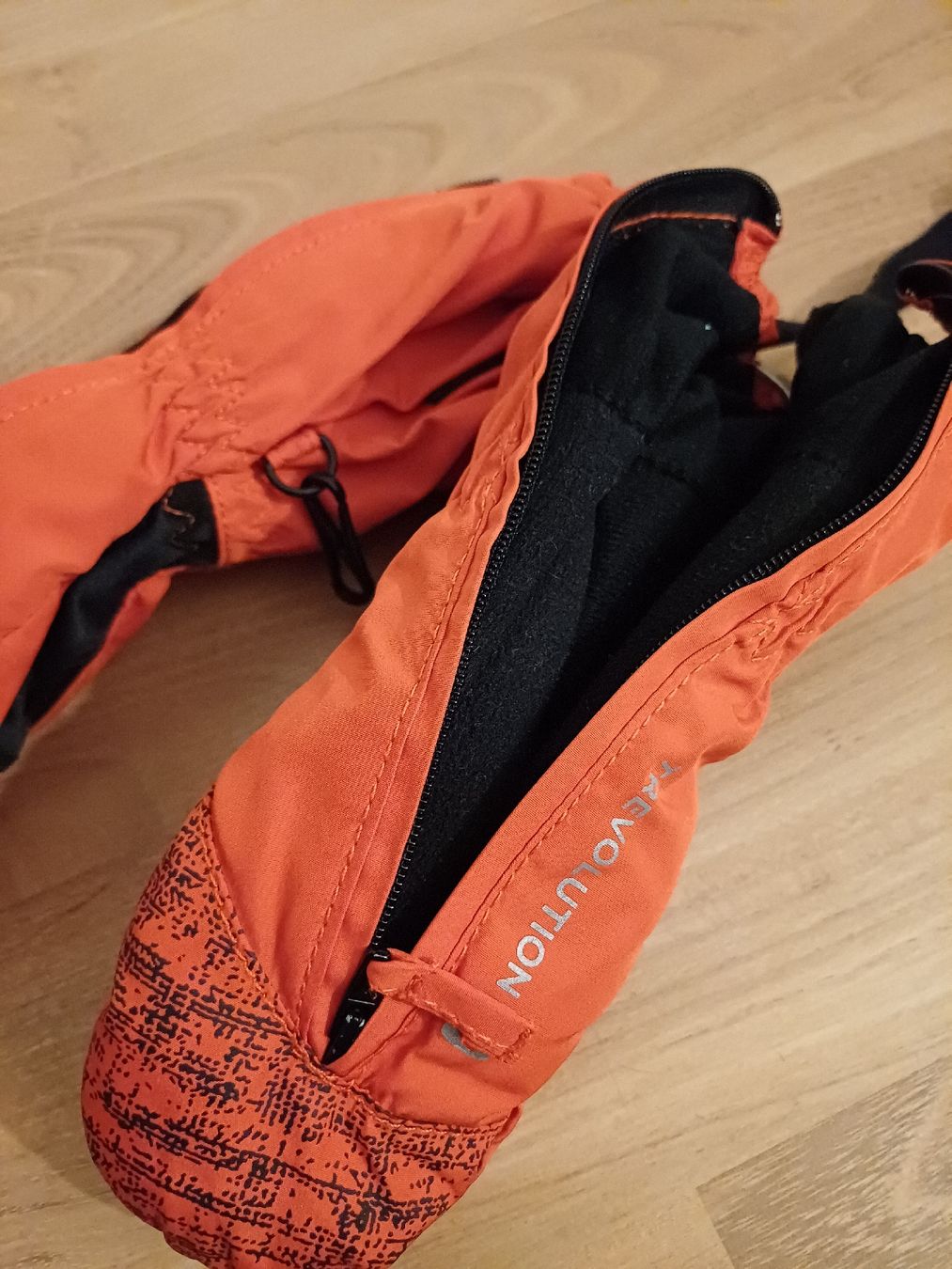 Guanti & manicotti: Orange Trevolution Skihandschuhe, Gr.1,5 – Usato da Windlach venduto da lanuj 1