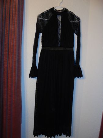 WUNDERSCHÖNES KLEID VON TFNC LONDON, GRÖSSE 34