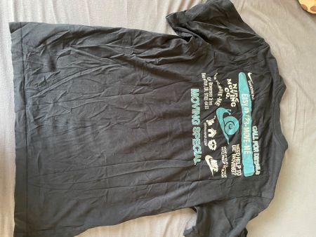 Nike T-Shirt schwarz mit Rueckendruck gebrauchter Zustand