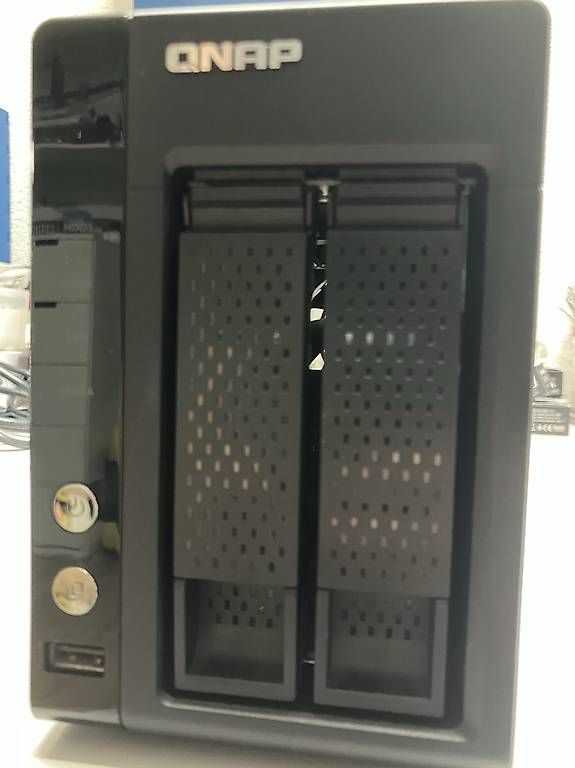Server: QNap NAS TS-219 – Gebraucht aus Courgevaux von 12magic 1