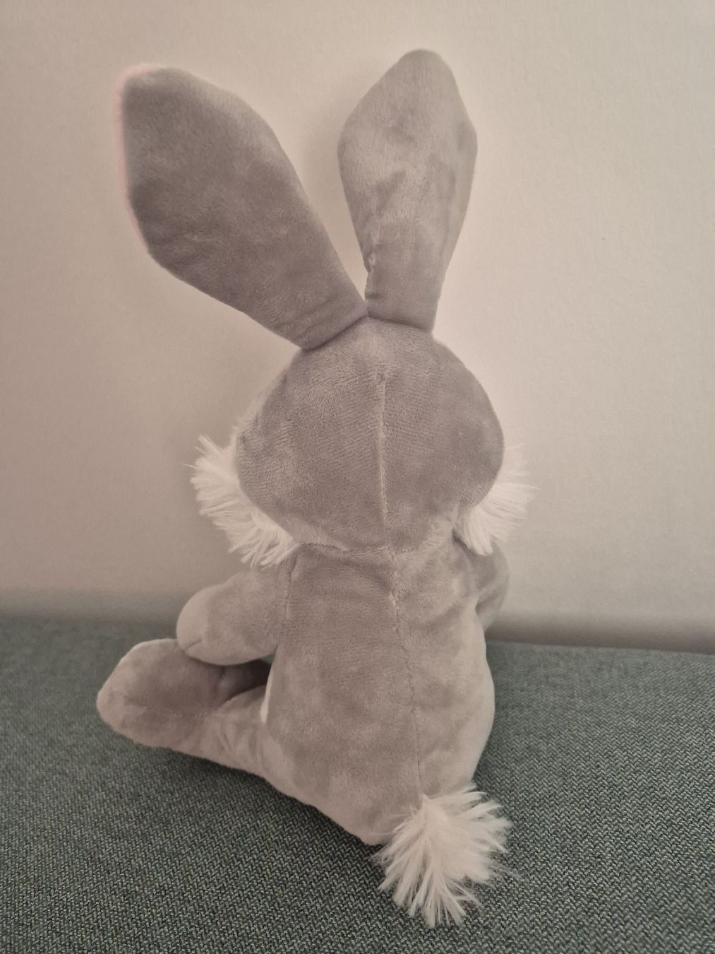 Giocattoli: Cute Easter Bunny Plush Toy with Easter Egg - excellent! – Usato da Basel venduto da and_zvv7 1