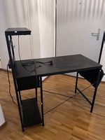 Gratis - zwei identische Schreibtische