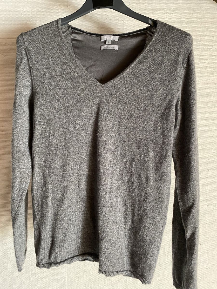 Maddison Pulls & Sweat-shirts: Pull cachemire Maddison gris taille S – D'occasion à Geneve par Monthoux13