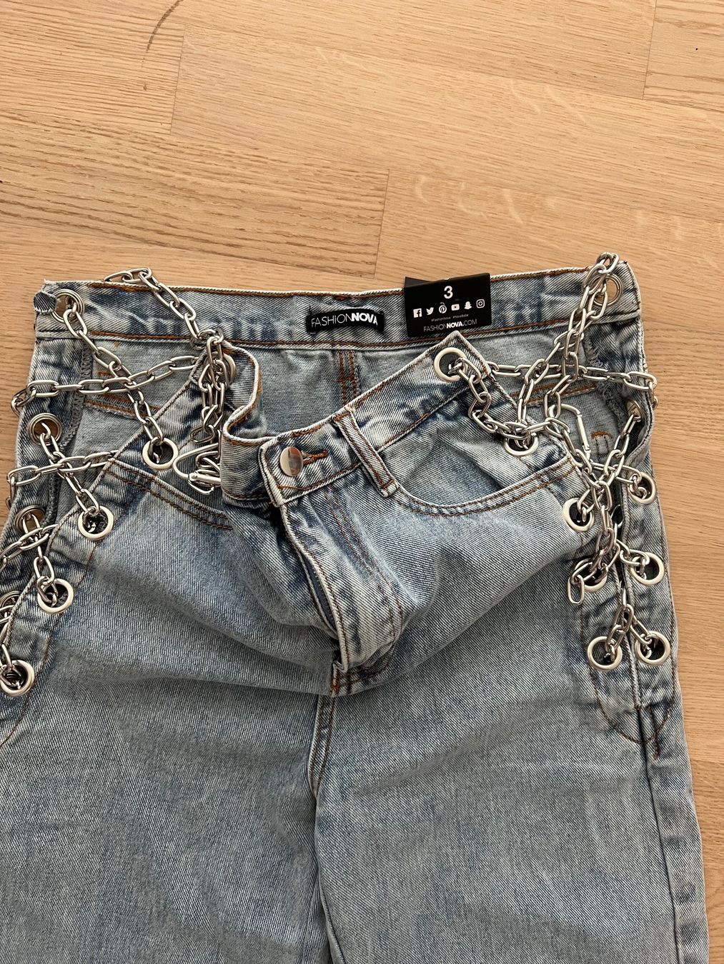 Jeans: Schöne ausgefallene Jeanshose – Usato da Wetzikon ZH venduto da P__tt5 1