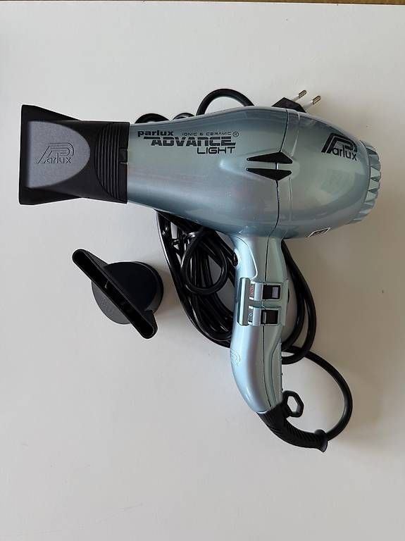 Machines à sécher: Parlux Advance Light Haartrockner – D'occasion à Zürich par emichael
