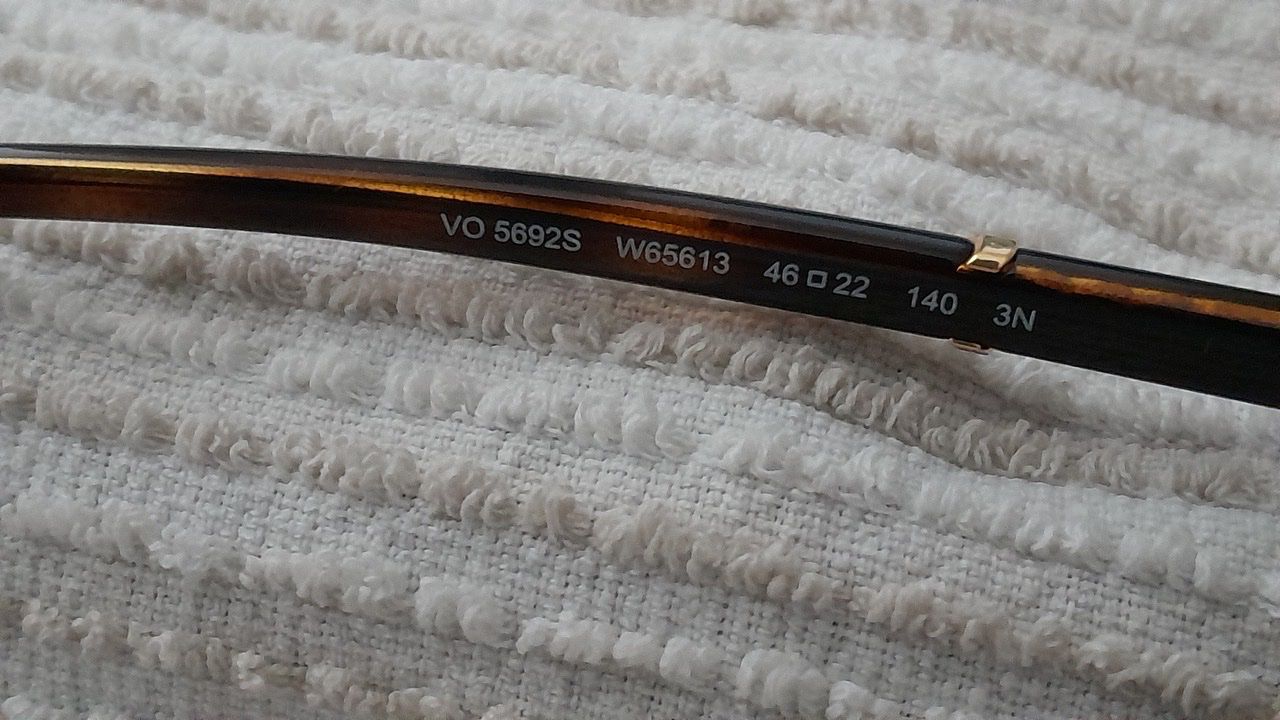 Vogue Lunettes & Verres: Vogue occhiali da sole – D'occasion à Lugano par Fran015 4