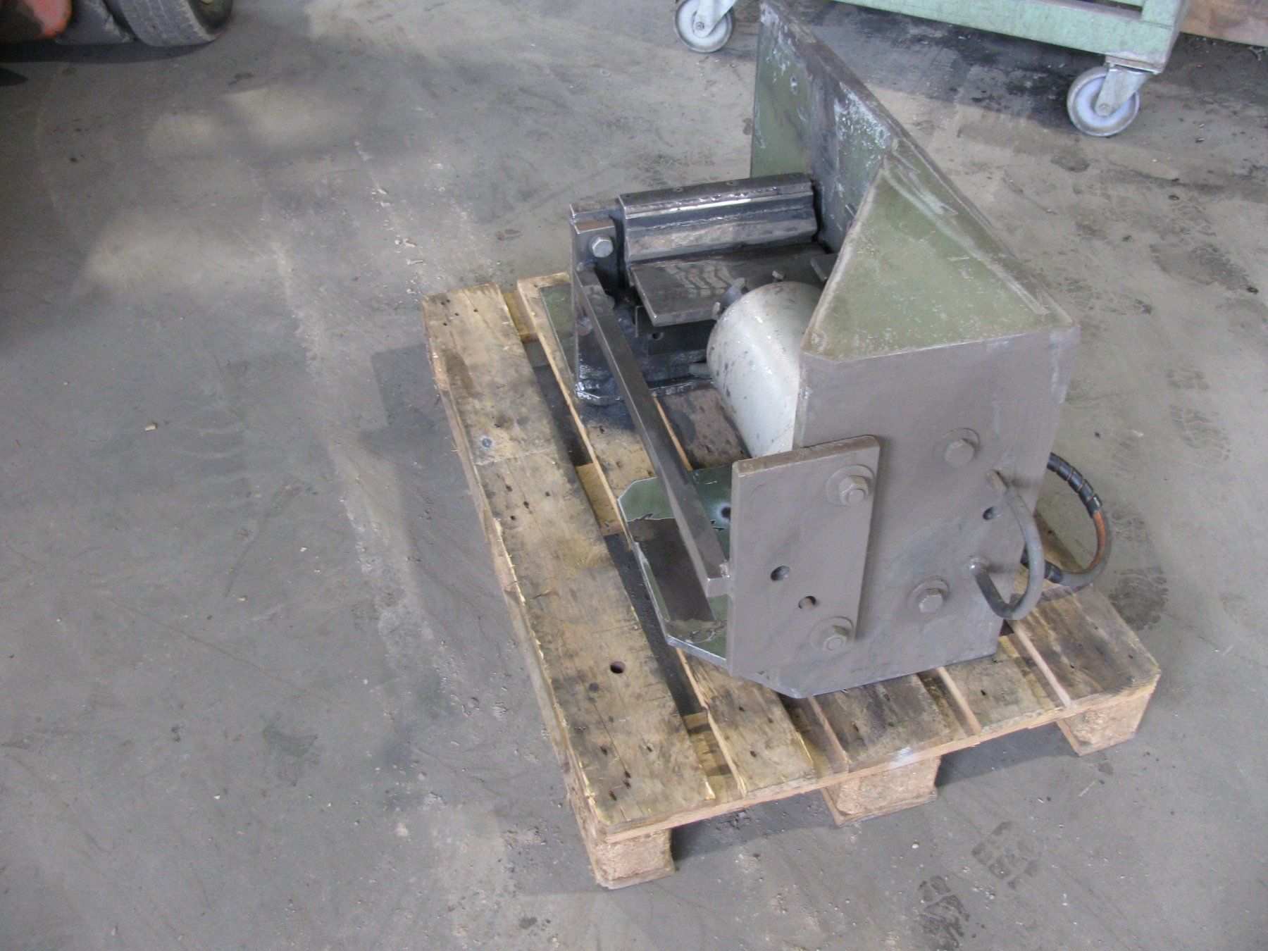 Altro per industria metallurgica: Hydraulikzylinder – Usato da Wagerswil venduto da Cat024 3