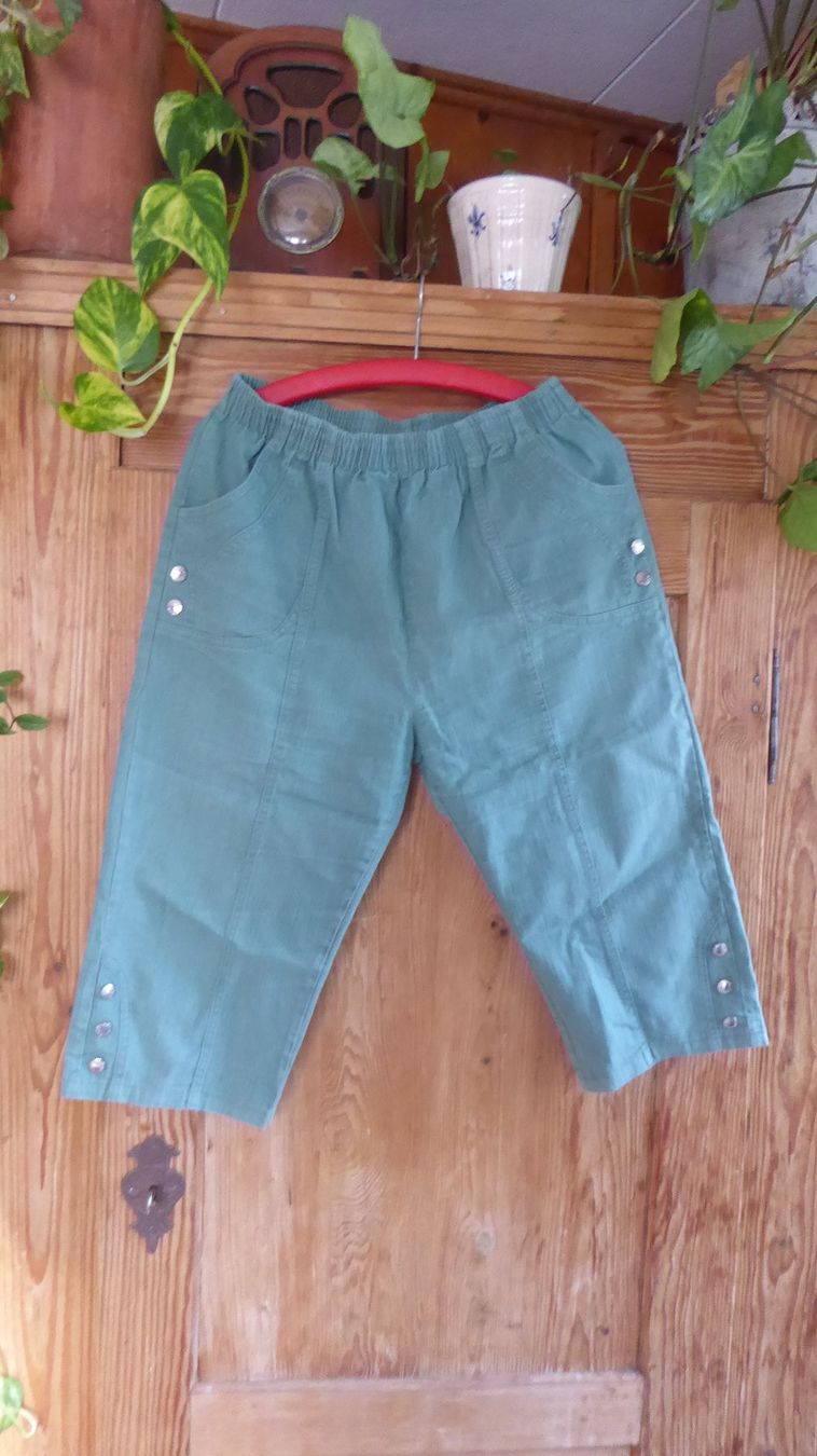 Zimmermann Pantaloni: 3/4 grüne Hose Gr L MODA IMPRESION – Usato da Sargans venduto da Benziner
